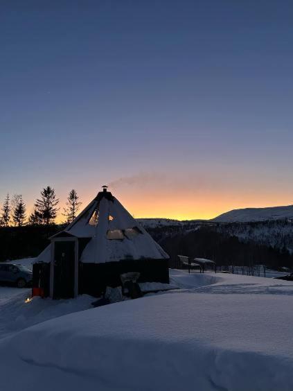 Hessdalen Ufocamp Apartment Varhus ห้อง รูปภาพ