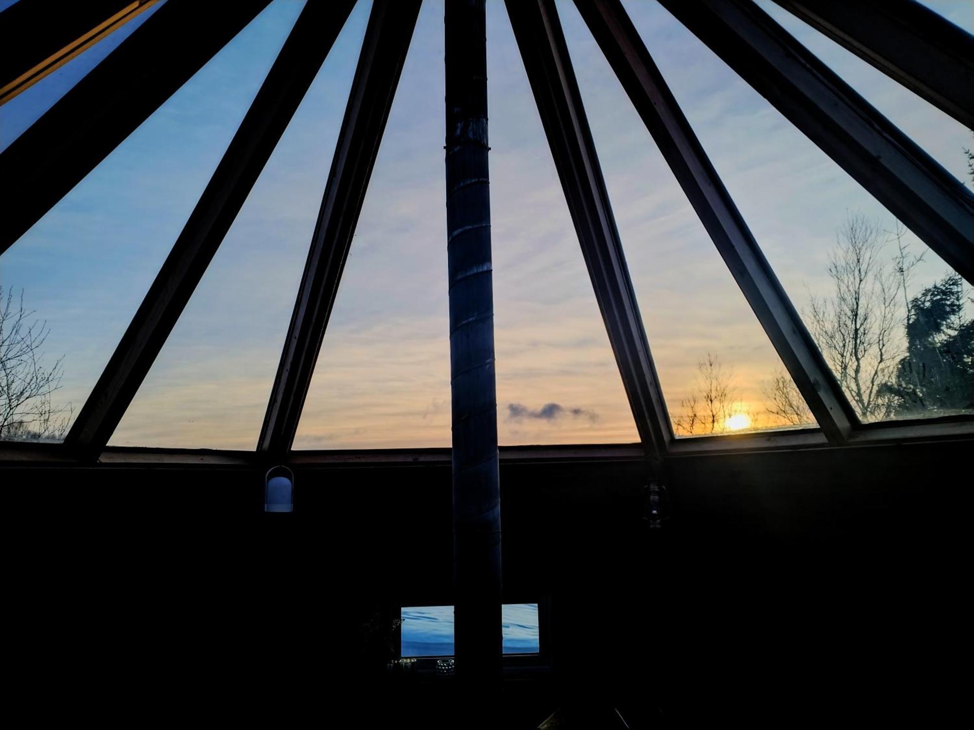Hessdalen Ufocamp Apartment Varhus ห้อง รูปภาพ